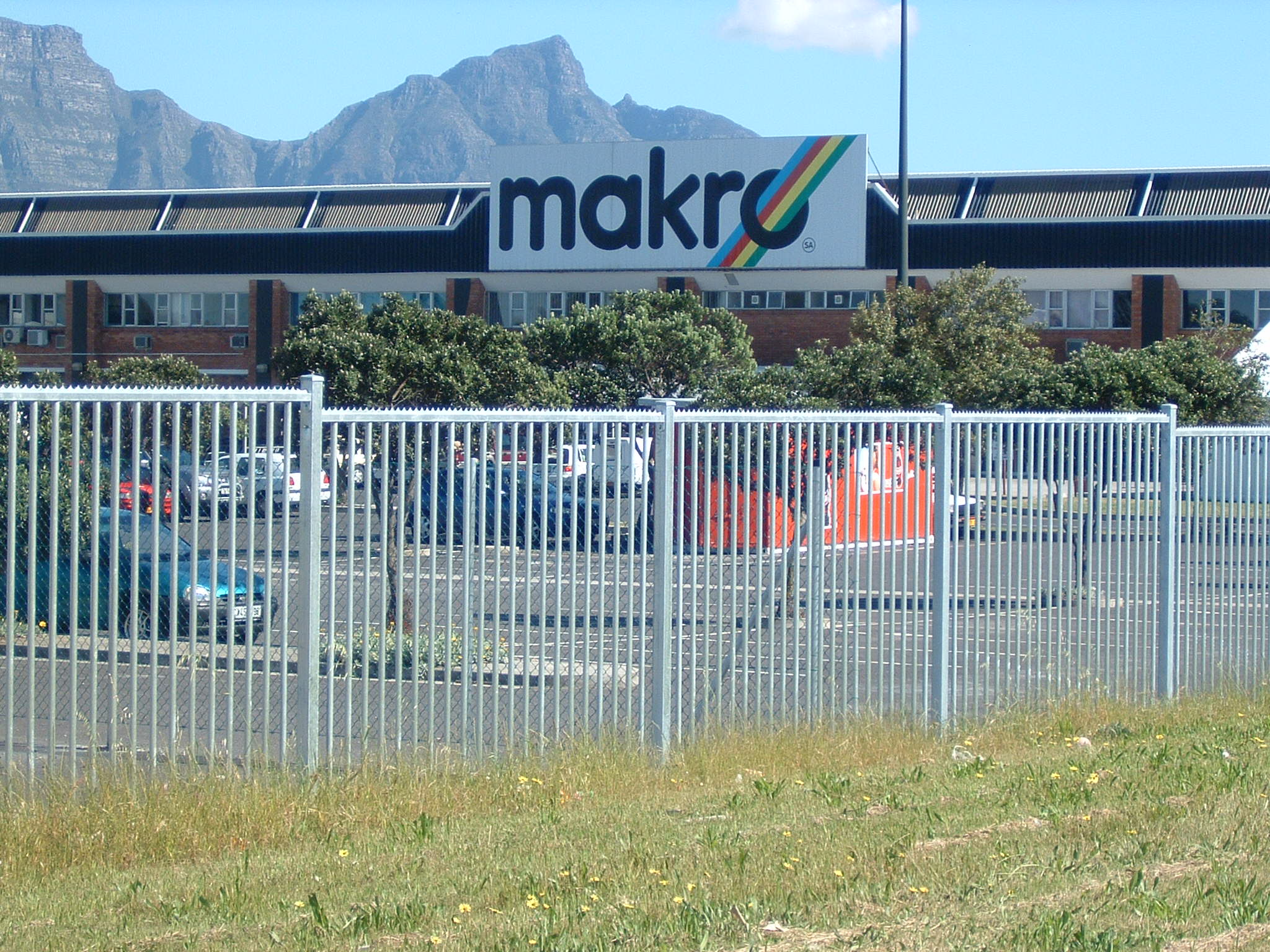 Industrial%20bar%20steel%20fence