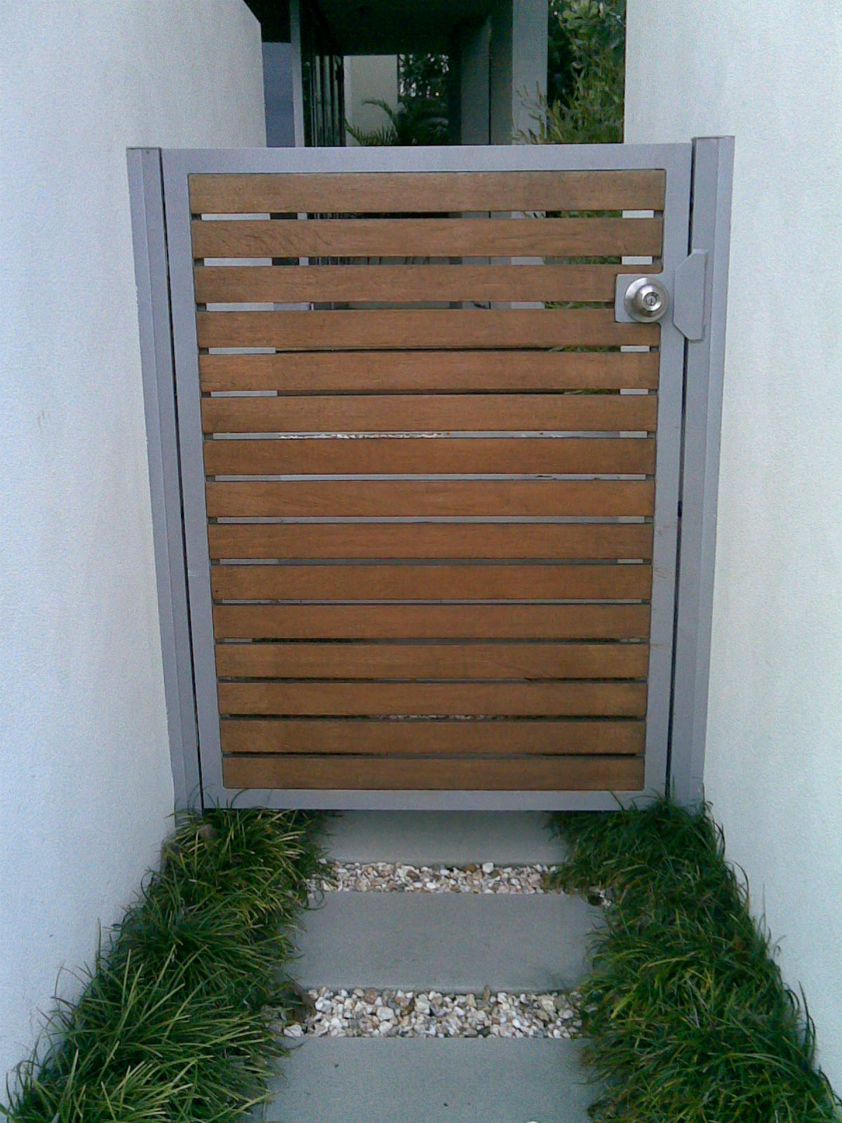 timber%20pedestrian%20gate